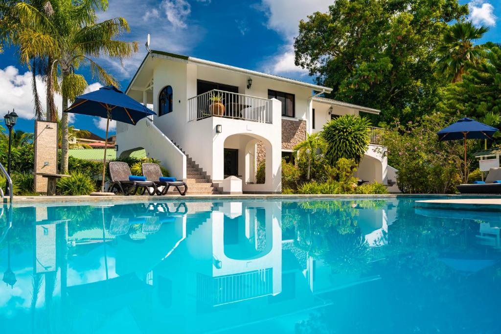 Habitació Doble Estàndard amb Cuina Americana a Sun Properties and Resort Hotel